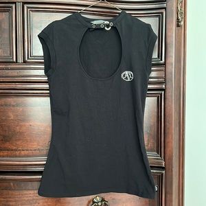 Armani exchange cap sleeve tee with open neck link closure.